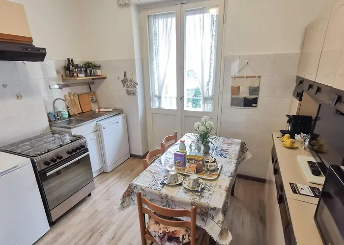 Campi Elisi Apartman *